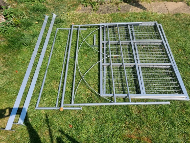 Metal bed frame Double