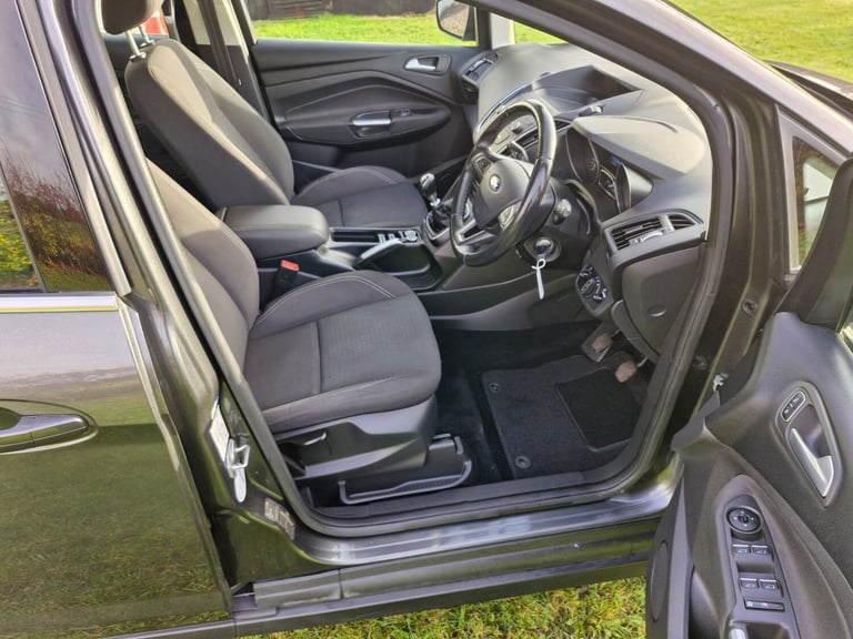 2016 Ford Grand C-MAX 1.5 TDCi Zetec MPV 5dr Diesel Manual Euro 6 (s/s) (120 ps)