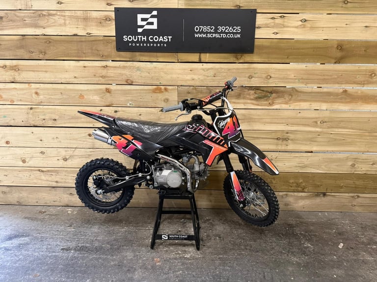 image for STOMP SUPERSTOMP 120R PIT BIKE BRAND NEW MAIN DEALERS