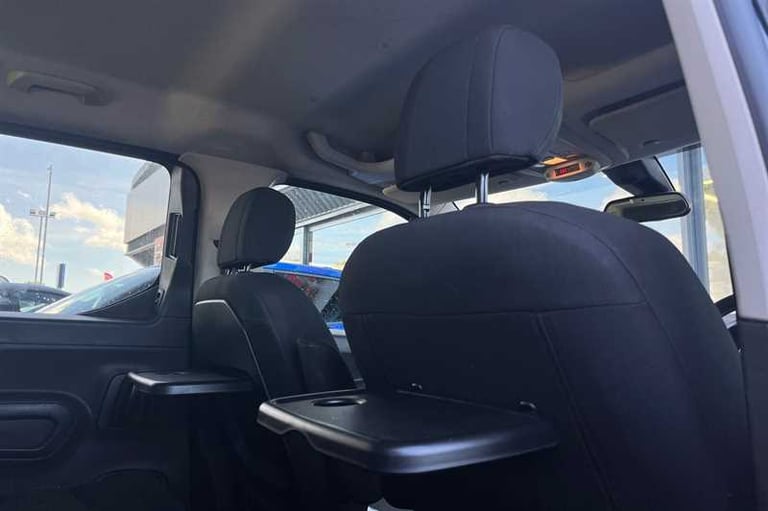 2022 Vauxhall Combo Life 1.5 TURBO D SE 5DR [7 SEAT] MPV Diesel Manual