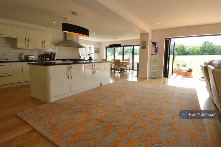 4 bedroom house in Northcourt, Pangbourne, Reading, RG8 (4 bed) (#2647224)
