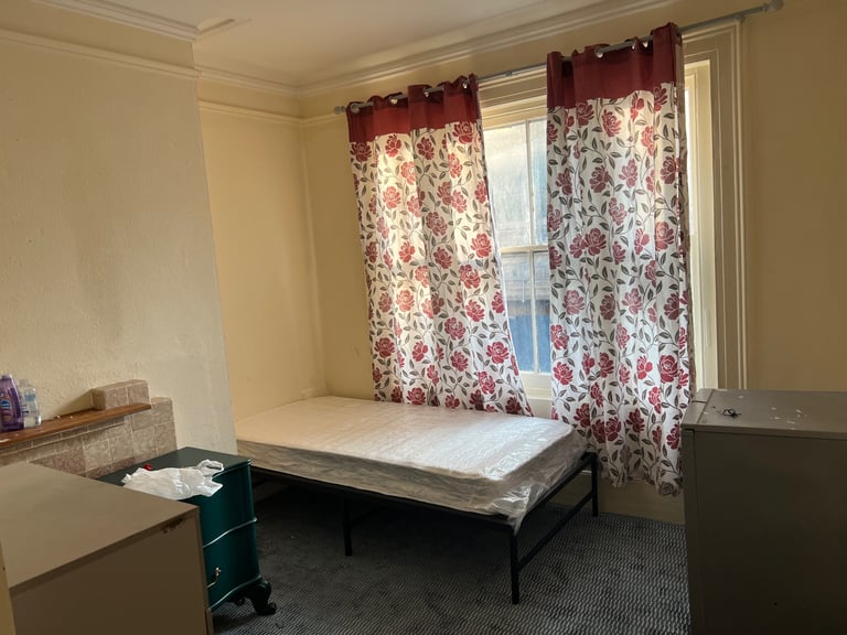 Room To Let ensuite  