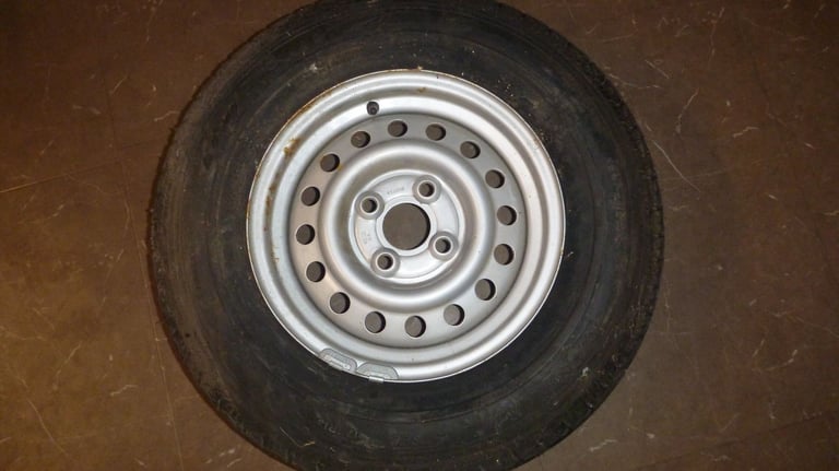 image for AVON SUPERVAN 175R 13C 6PR 94/92N TYRE WITH WHEEL, SPARE WHEEL NEVER USED