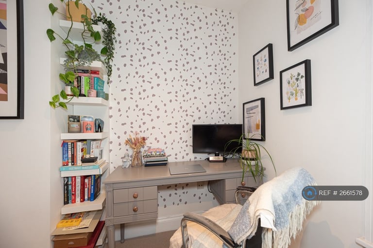 2 bedroom flat in Cavendish Road, London, SW12 (2 bed) (#2661578)