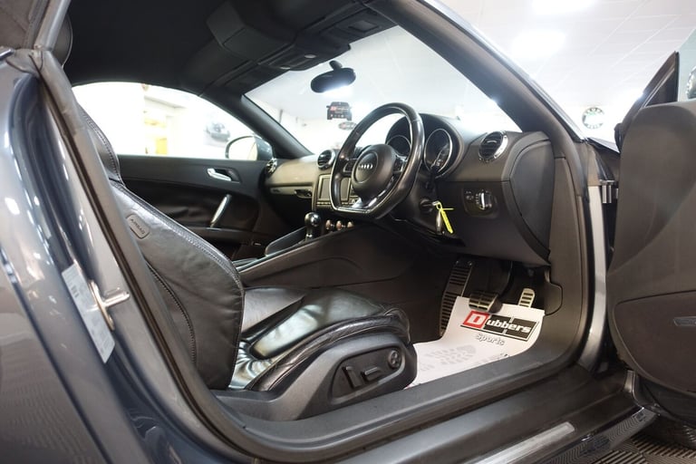 2007 Audi TT 3.2 TFSI V6 Roadster 2dr Petrol S Tronic quattro Euro 4 (250 ps) Convertible Petrol ...