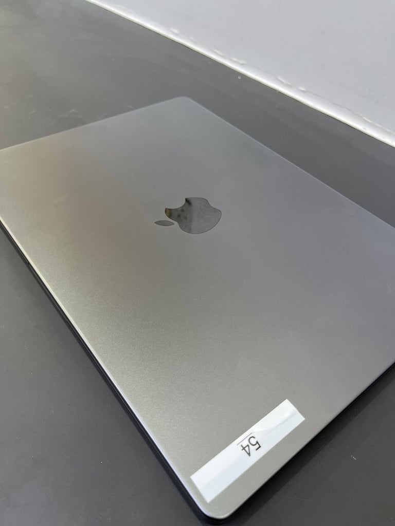 14'' Apple MacBook Pro Core M3 Pro 18GB Ram 512GB SSD Logic Pro 11 Ableton 12 Adobe 2025 OS TAHOE