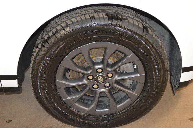 LAND ROVER RANGE ROVER EVOQUE 2.0 D150 R-Dynamic FWD Euro 6 (s/s) 5dr 2020