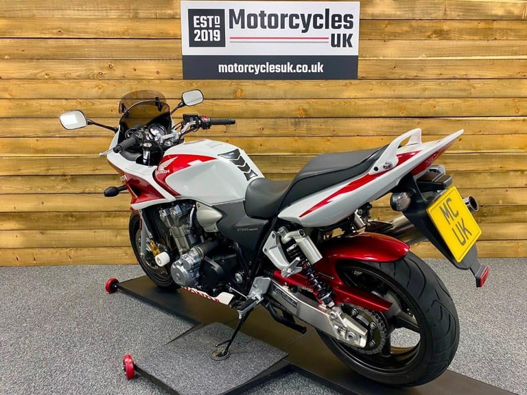 Superb 2007 Honda CB1300S, Only 13,019 FSHOM, 3 owners from New, Stunning! 
