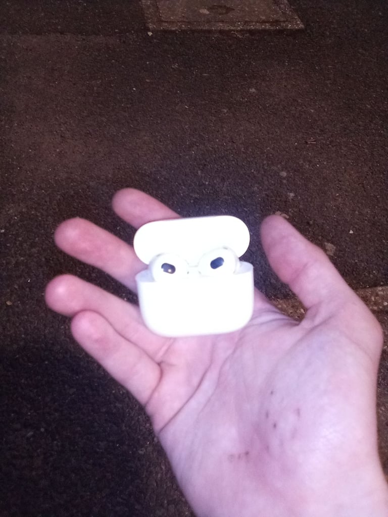 Apple airpods 