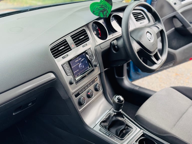 Volkswagen, GOLF, Hatchback, 2014, Manual, 1197 (cc), 5 doors