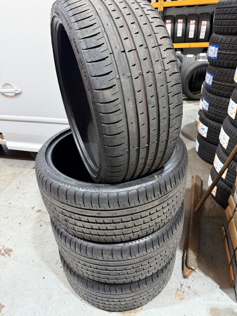 Accelera PH2 tyres 275 30 21 98Y 