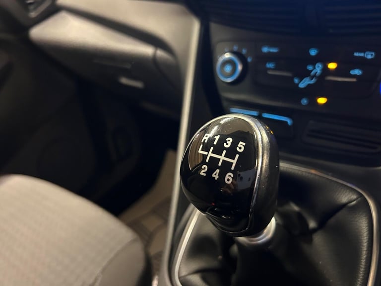 2017 Ford Grand C-Max 1.0T EcoBoost Zetec Euro 6 (s/s) 5dr MPV Petrol Manual