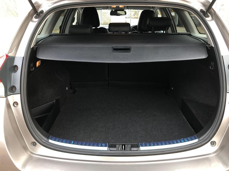 2015 Toyota Auris 1.8 Hybrid Excel TSS 5dr CVT ESTATE PETROL/ELECTRIC Automatic
