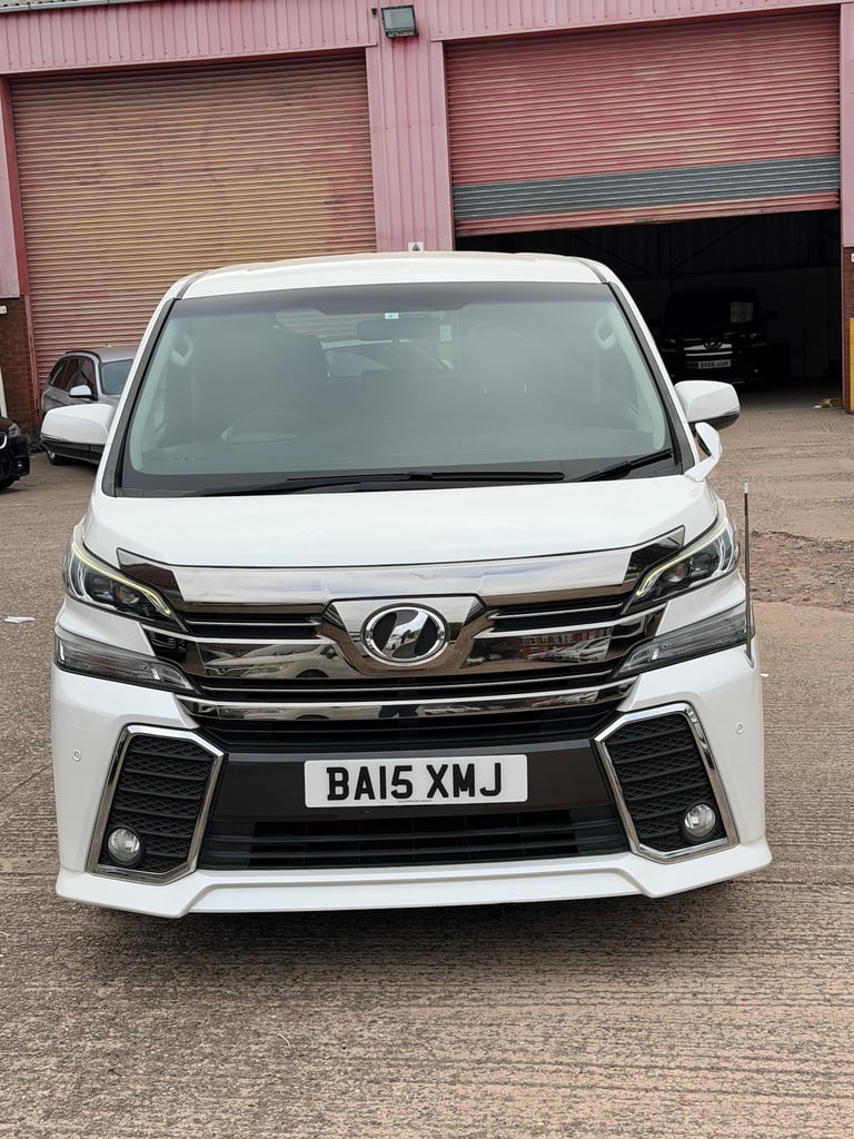 image for 2015 Toyota Vellfire 2.5 Petrol 8 Seater MPV Petrol Automatic
