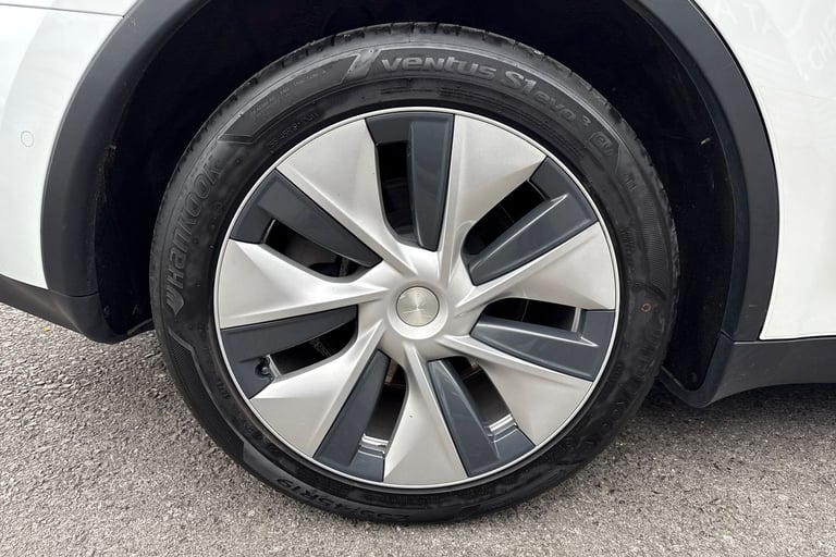 2022 Tesla Model Y Long Range AWD 5dr Auto MPV ELECTRIC Automatic