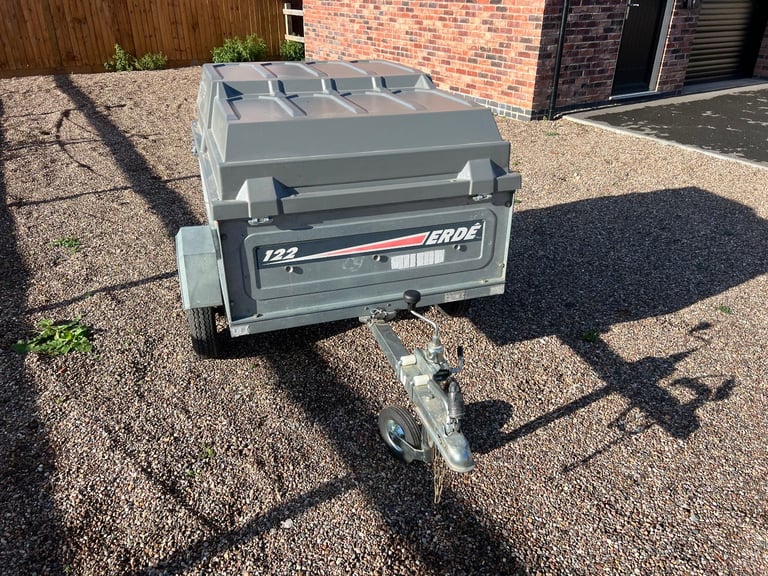 image for Erde 122 Trailer and Hardcover (locable)