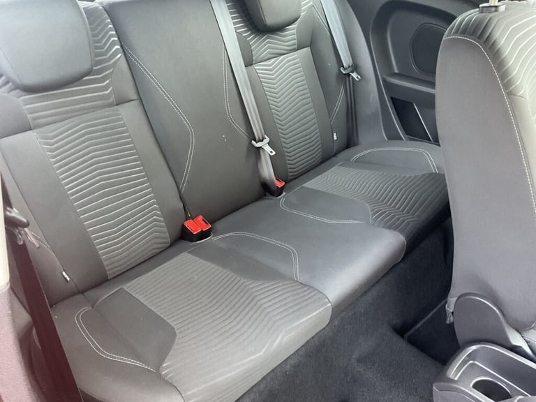 2014 Ford Fiesta 1.2 ZETEC 3DR Manual Hatchback Petrol Manual