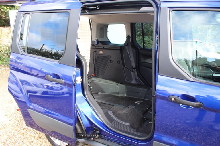 2017 Ford Tourneo Connect 1.5 TDCi Zetec 5dr MPV DIESEL Manual