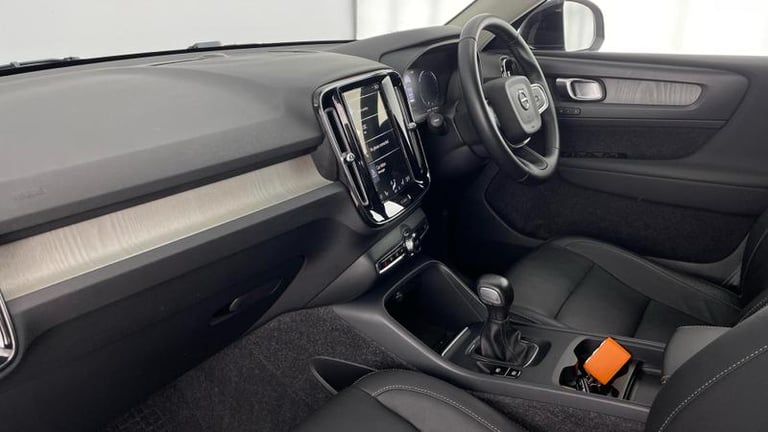 2021 Volvo XC40 Inscription T3 manual Manual SUV Petrol Manual