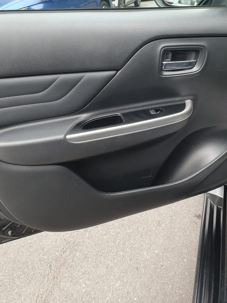 2019 Mitsubishi L200 2.2 DI-D DC Barbarian X Pickup Double Cab 4dr Diesel Auto 4WD Euro 6 (s/s)  ...