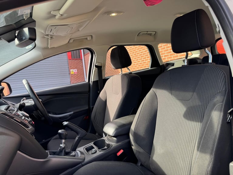 2013 Ford Focus 1.6 TDCi Titanium Euro 5 (s/s) 5dr ESTATE Diesel Manual
