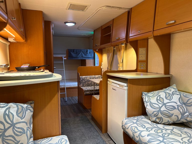 2007 BAILEY RANGER Series 5 550/6 (6 BERTH) Caravan