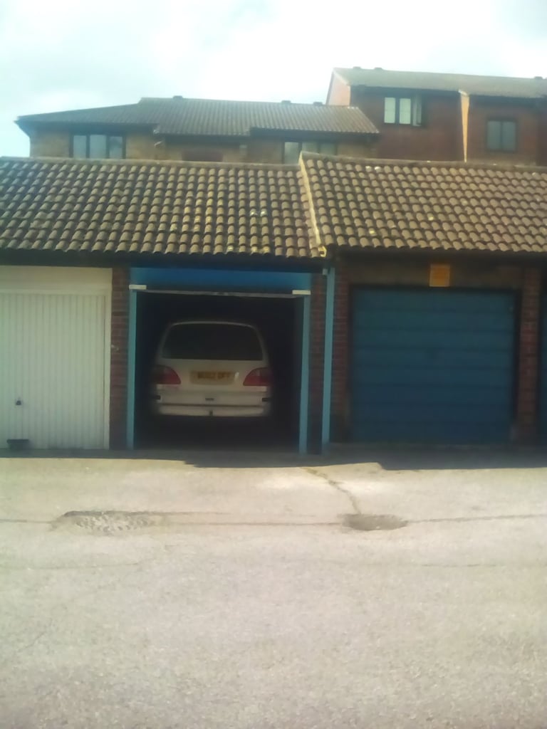 Freehold garage. Grays, Essex.