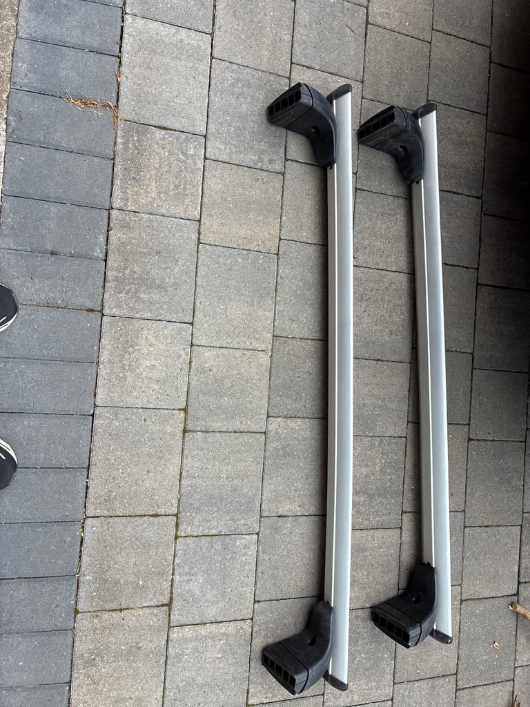 Mazda 3 Roof bars