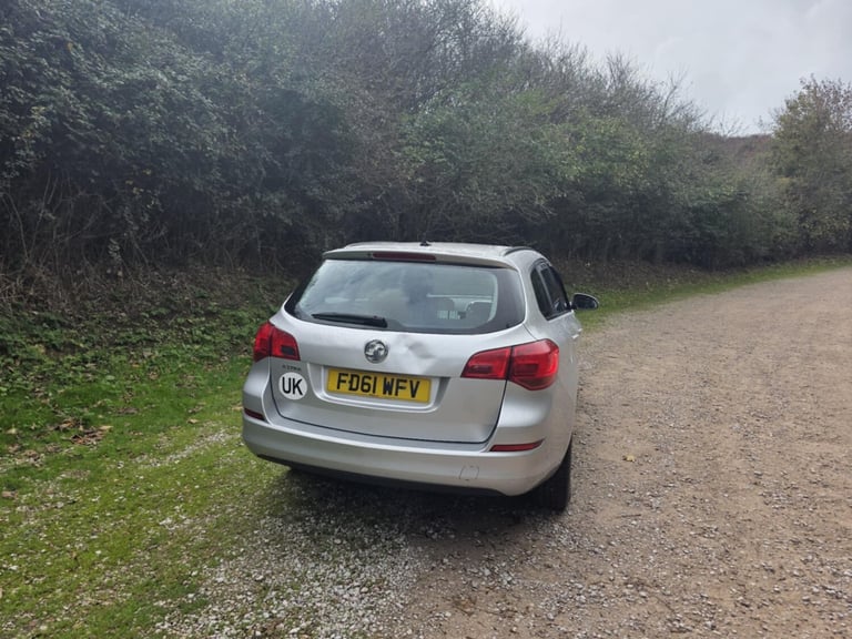 2012 Vauxhall Astra 1.3 CDTi 16V ecoFLEX Exclusiv 5dr ESTATE Diesel Manual