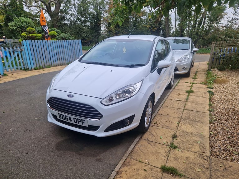 Ford, FIESTA, Hatchback, 2014, Manual, 1241 (cc), 3 doors