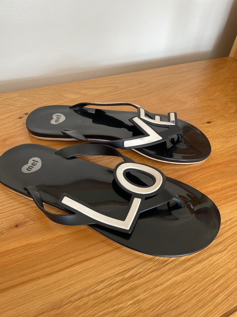 Flip flop size 6