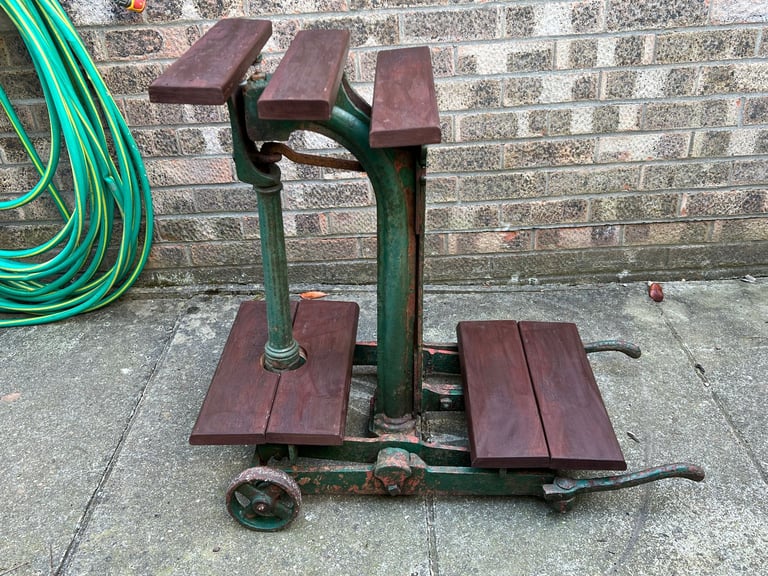 image for Antique cast iron Avery 3CWT platform scales, ideal garden feature or plant stand