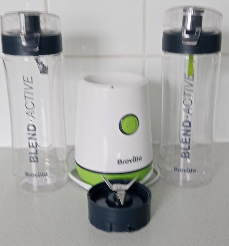 BREVILLE FOOD BLENDER /SMOOTHIES/JUICES/SHAKES/ IN PERFECT CONDITION