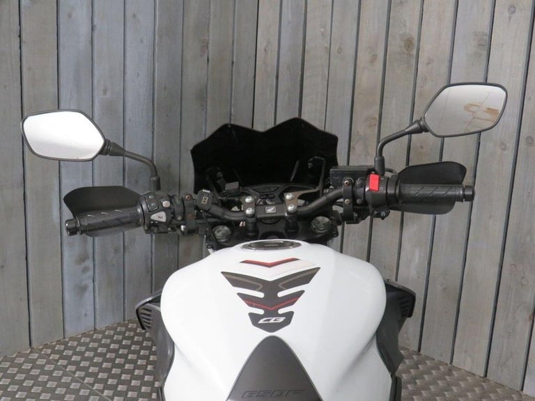 2017 67 HONDA CB650F