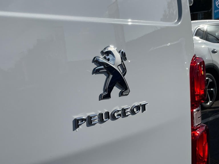 2024 Peugeot e-Expert e 1000 75kWh Professional Premium + Standard Panel Van Auto MWB 6dr (7kW Ch...