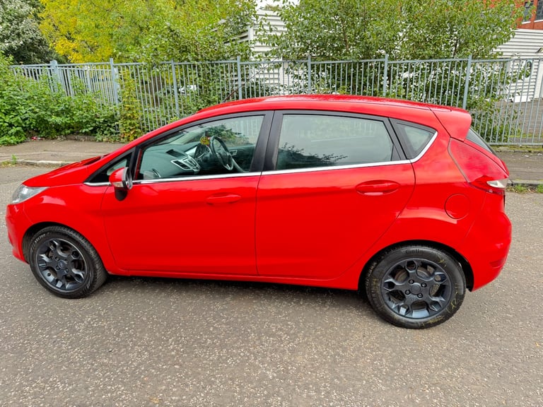 ( 2011 - DIESEL) FORD FIESTA TDCI 1.4*£20 TAX*MOT-1 YEAR *like vauxhall astra corsa focus mazda 2