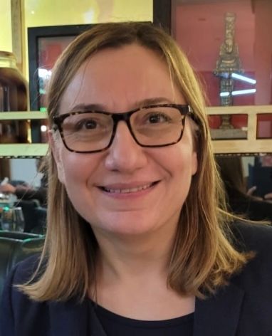 Expert academic skills tutor: ace your essays and assignments