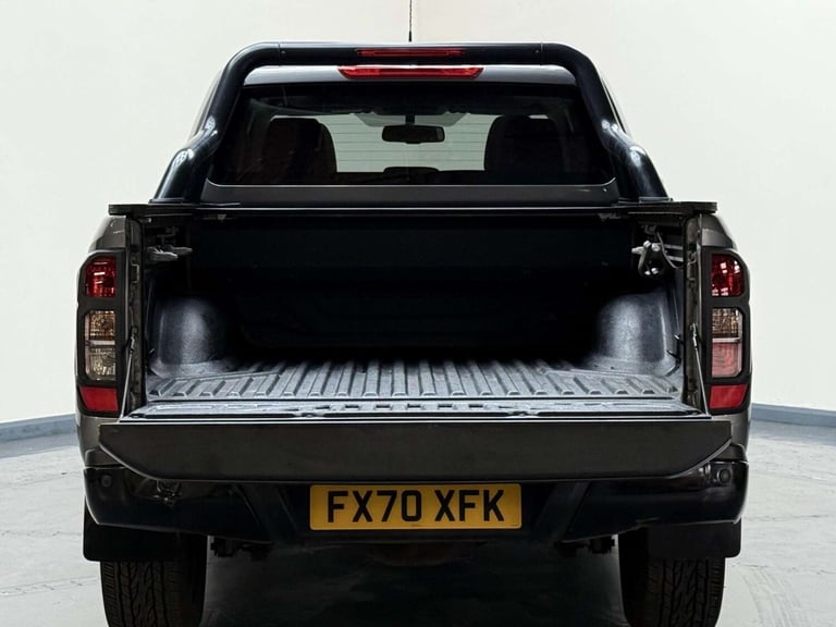 2020 Nissan Navara 2.3 dCi N-Guard Auto 4WD Euro 6 4dr Pickup Diesel Automatic