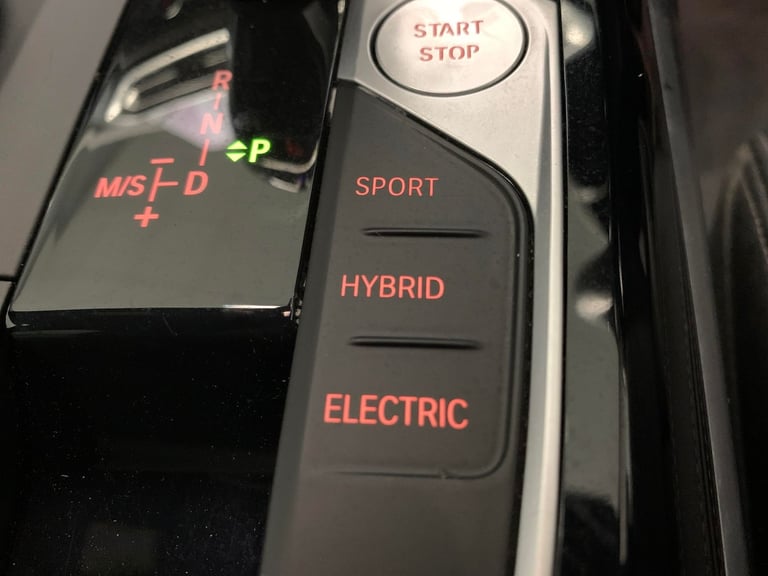 2020 BMW 3 Series 2.0 330e 12kWh M Sport Saloon 4dr Petrol Plug-in Hybrid Auto Euro 6 (s/s) ( Sal...