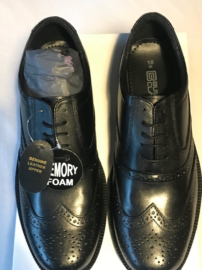 Brand new boxed mens size 10 leather Oxford brogues with memory foam inner 