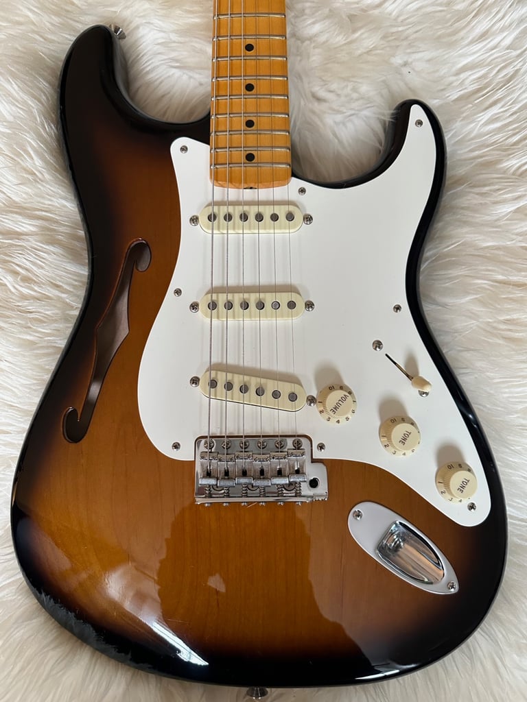 Fender Stratocaster Thinline - Eric Johnson US Artist Series - Mint!