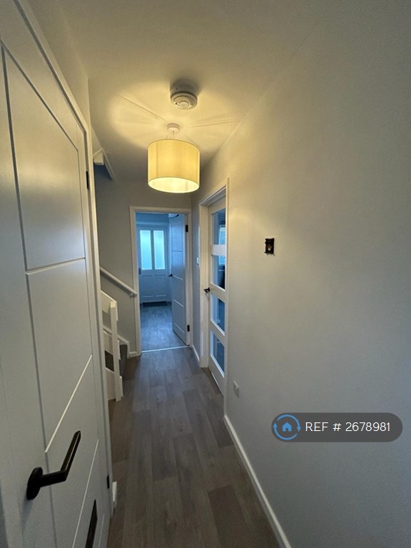 3 bedroom house in Mozart Close, Basingstoke, RG22 (3 bed) (#2678981)