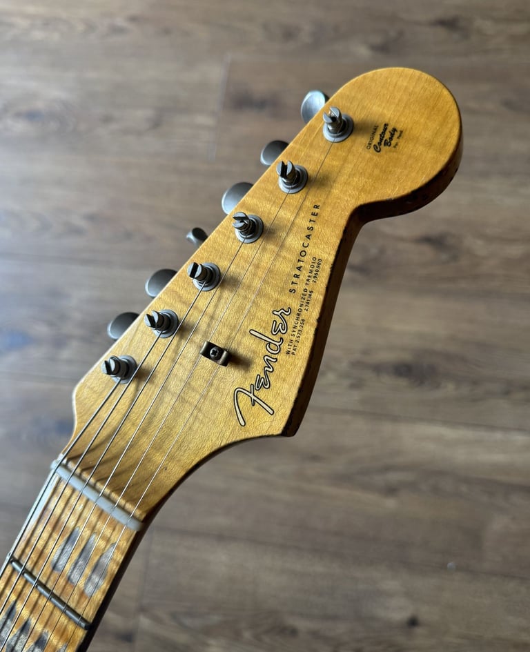 Fender Custom Shop LTD ’64 Special Stratocaster Relic Aztec Gold over Gold Sparkle