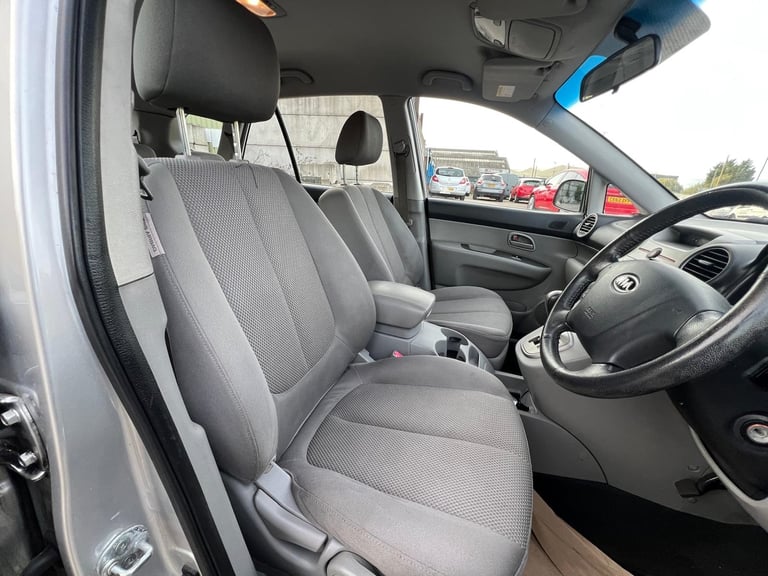 2009 Kia Carens 2.0 CRDI GS 5dr Auto [7 Seat] MPV Diesel Automatic