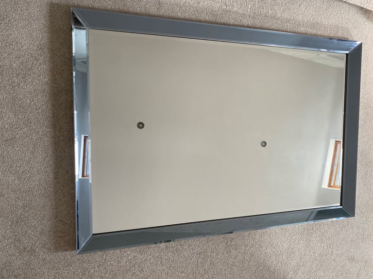 Large mirror 