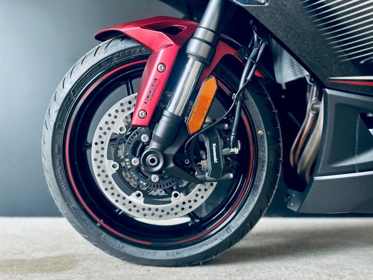 Stunning Low Mileage 2024/24 Kawasaki Ninja 1000 SX Motorcycle 