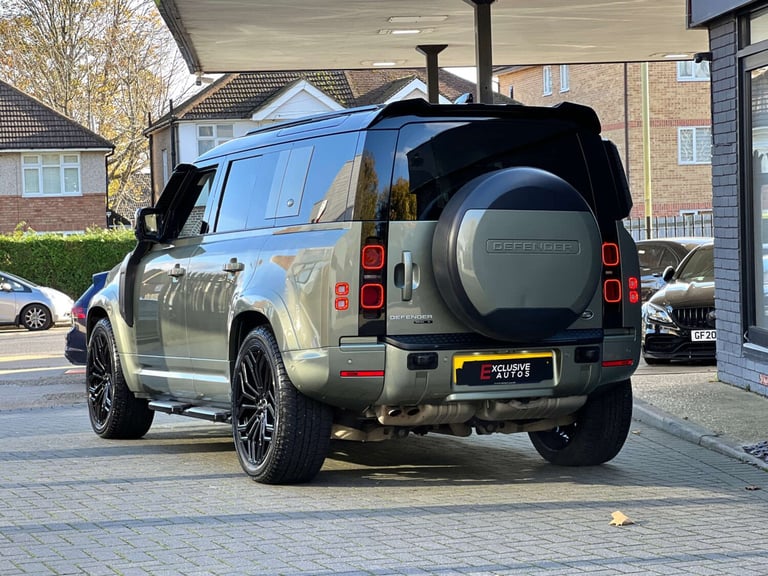 2020 Land Rover Defender 110 2.0 SD4 S SUV + BODYKIT + 22 ALLOYS + 5dr Diesel Auto 4WD Euro 6 (s/...