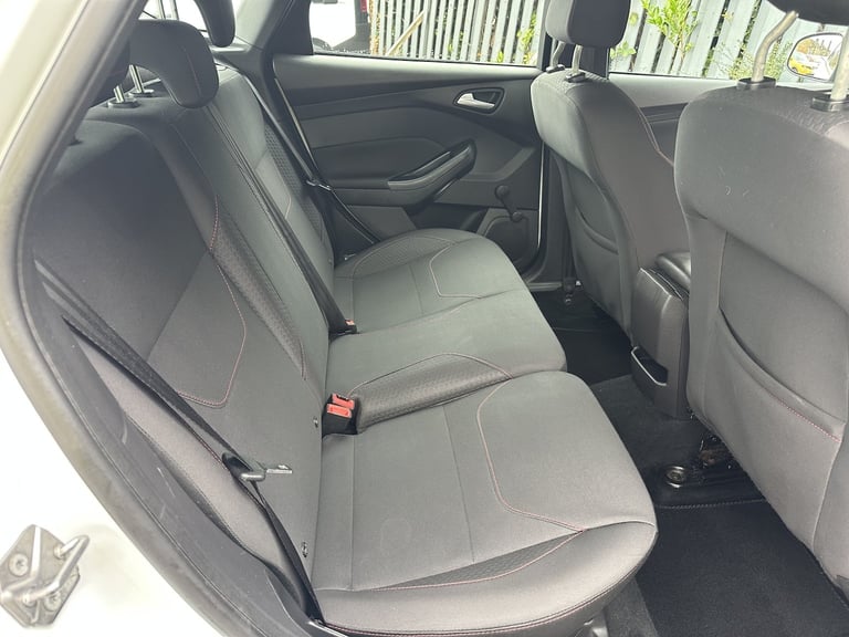 FINANCE AVAILABLE 2017 FORD FOCUS 1.0 T EcoBoost ST-Line Â
