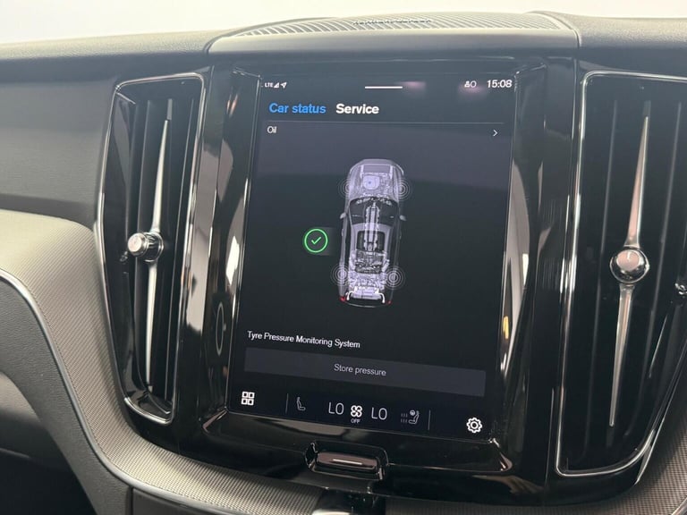 VOLVO XC60 2.0h T6 Recharge 18.8kWh Plus Auto AWD Euro 6 (s/s) 5dr 2024