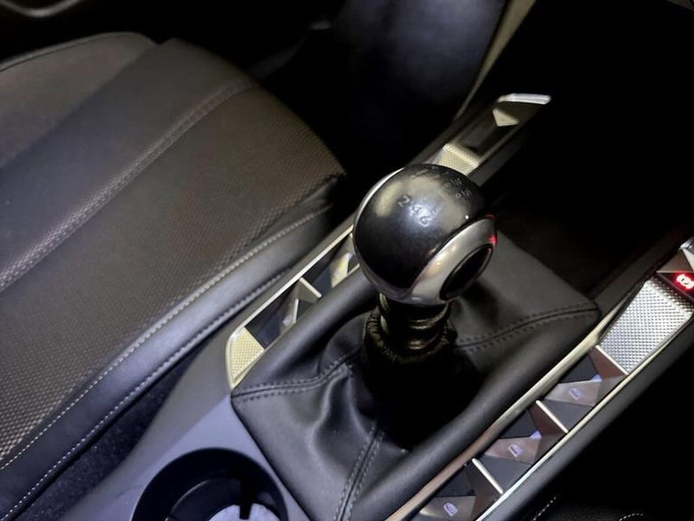 2022 DS Automobiles DS 3 Crossback 1.2 PureTech Bastille Crossback Euro 6 (s/s) 5dr Manual SUV Pe...